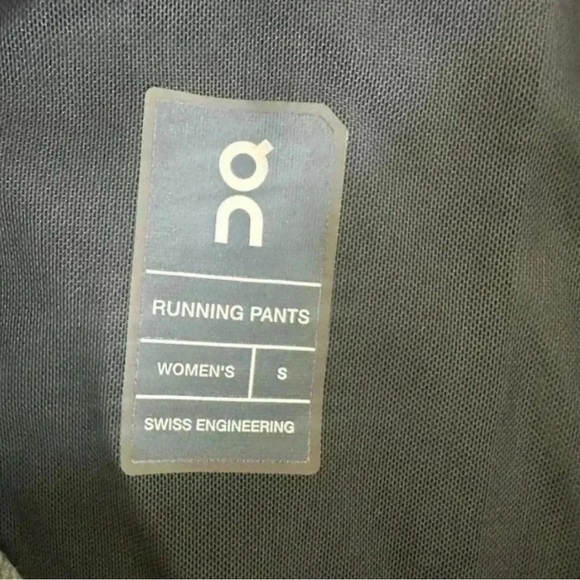 Women’s On Cloud Weather Running Pants | Size Small - Picture 5 of 6